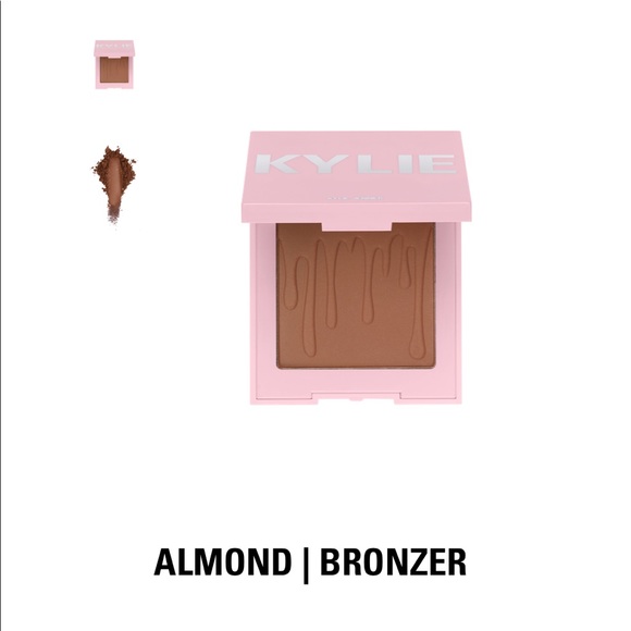 Kylie Cosmetics Almond Bronzer